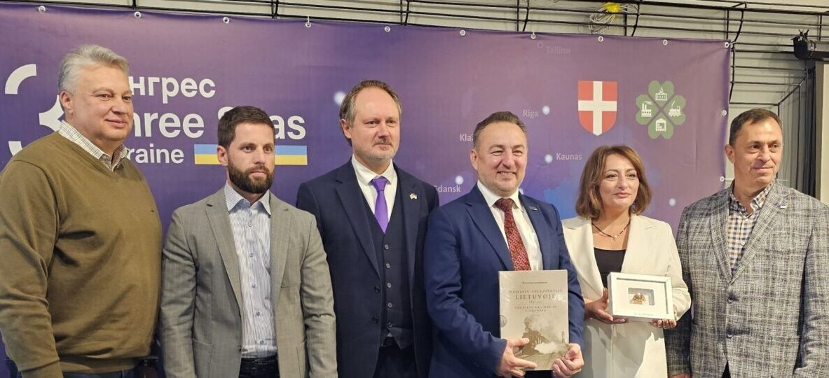 LTG Cargo Ukraine and industrial park operator Kopresorna Tekhnika have signed the first long-term lease agreement for a ChMe3 shunting locomotiv
